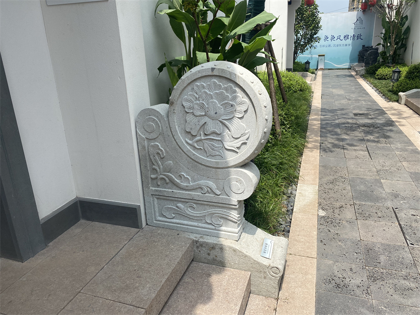 高湖石4 - 副本.jpg